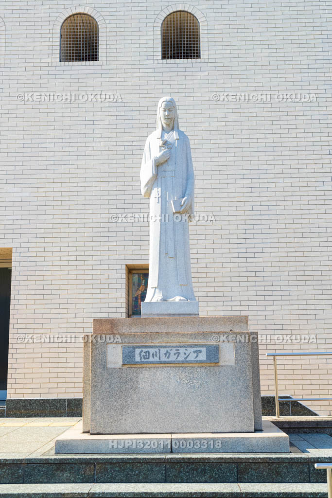 大阪府　大阪カテドラル聖マリア大聖堂　細川ガラシャの像