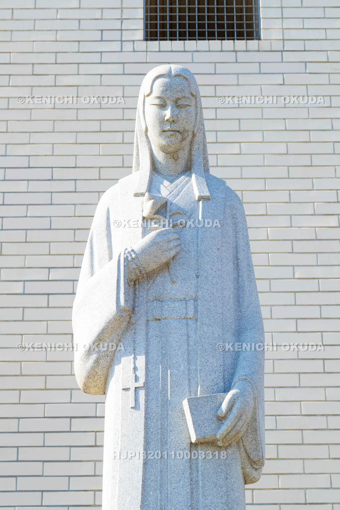 大阪府　大阪カテドラル聖マリア大聖堂　細川ガラシャの像