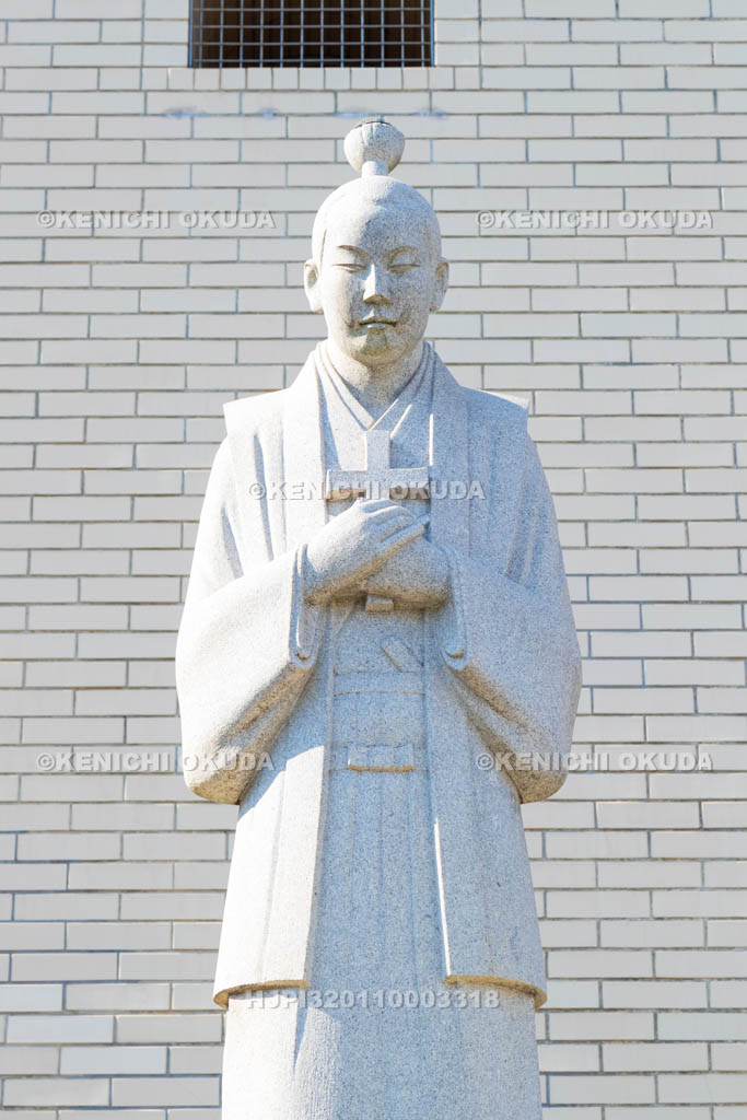 大阪府　大阪カテドラル聖マリア大聖堂　高山右近の像