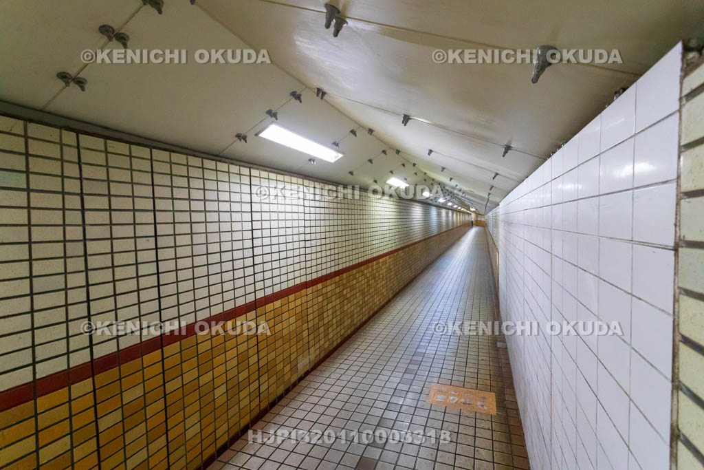 大阪府　安治川隧道（トンネル）