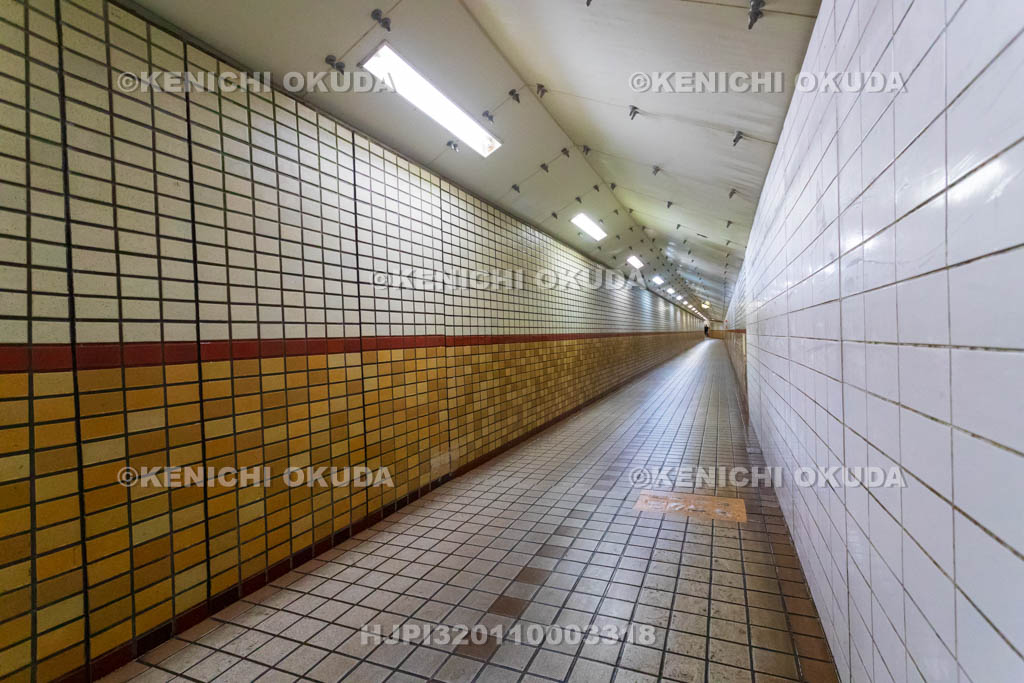 大阪府　安治川隧道（トンネル）