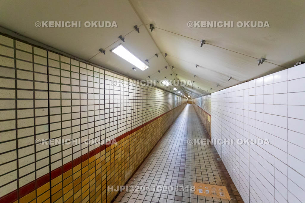 大阪府　安治川隧道（トンネル）