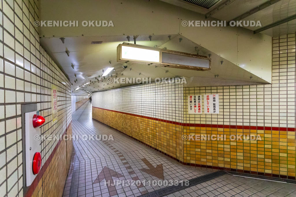 大阪府　安治川隧道（トンネル）