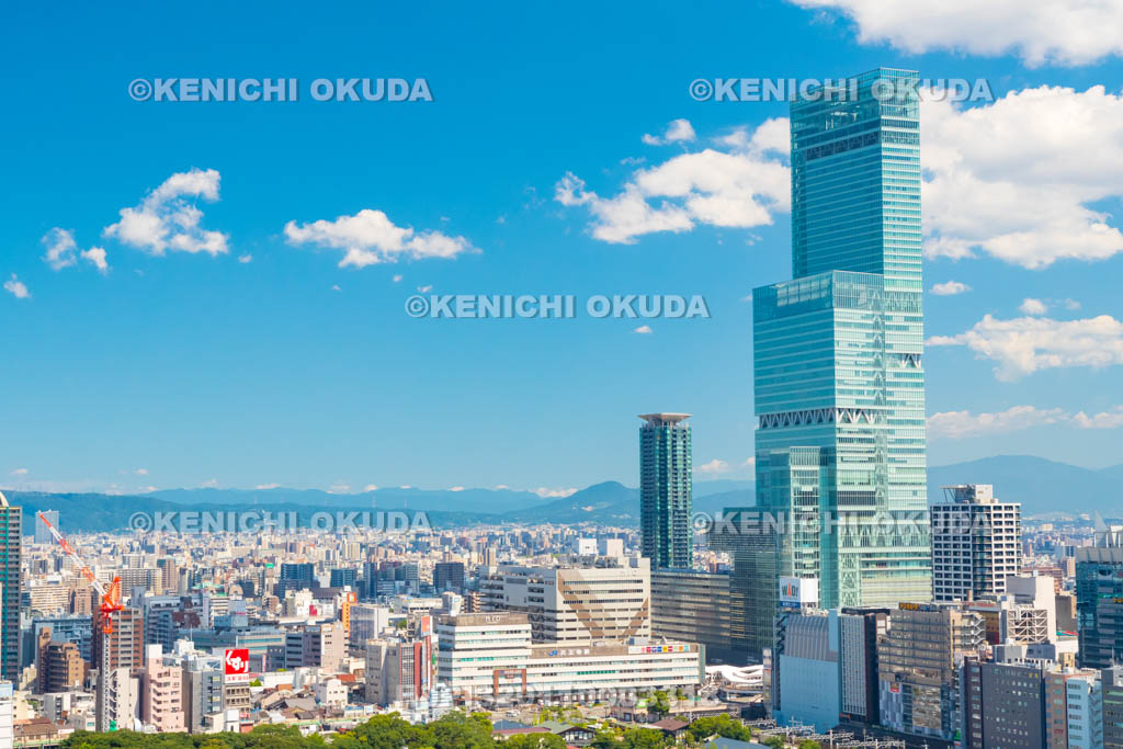 大阪府 通天閣展望台からあべのハルカス方面の眺望