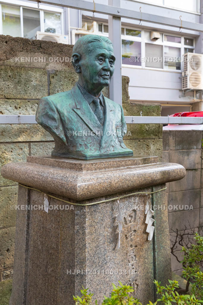 大阪府　サムハラ神社　田中富三郎胸像