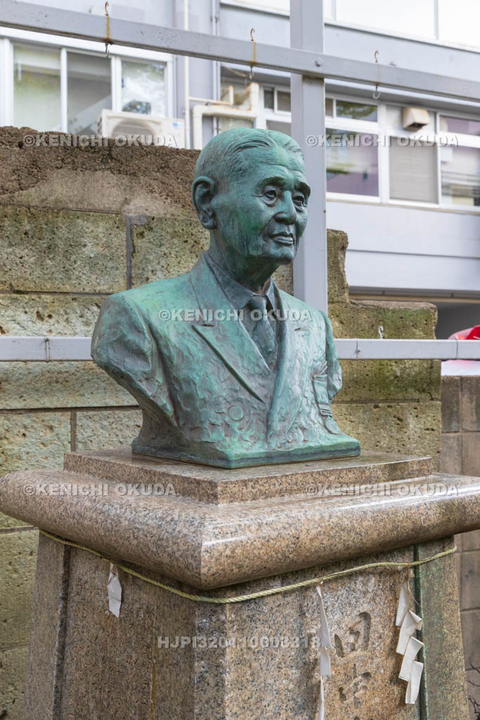 大阪府　サムハラ神社　田中富三郎胸像