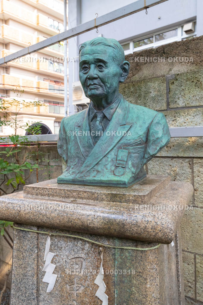 大阪府 サムハラ神社 田中富三郎胸像