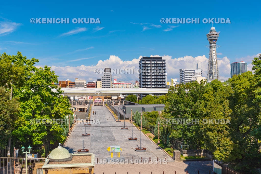 大阪府　大阪市立美術館から望む通天閣ほか
