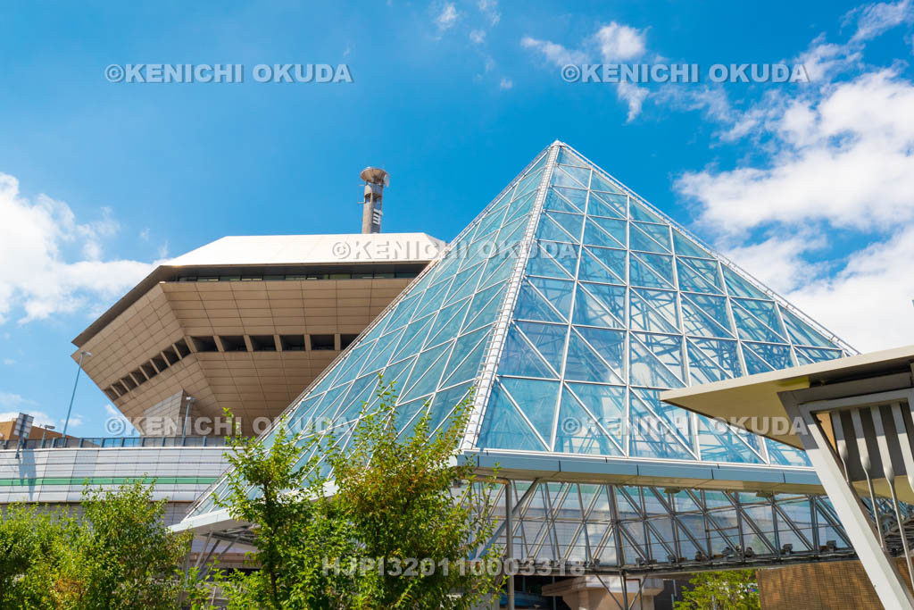大阪府　湊町リバープレイス