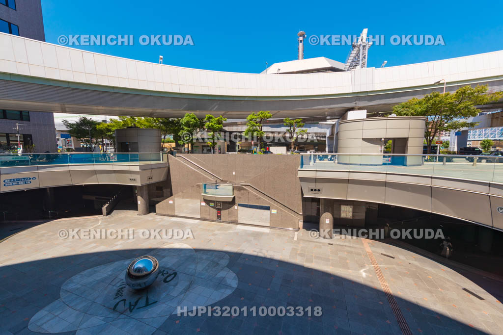 大阪府　OCATポンテ広場と湊町リバープレイス