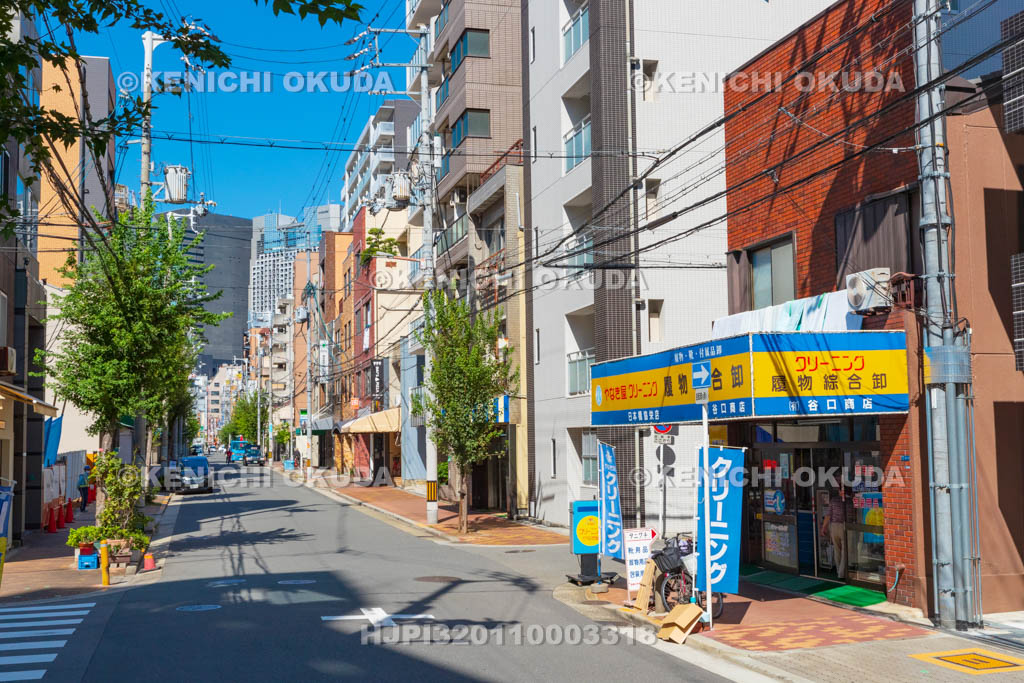 大阪府　御蔵跡履物問屋街（はきはきタウン）