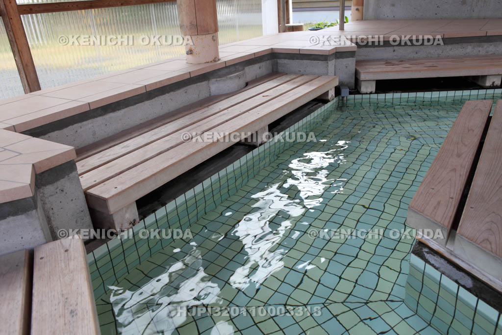 和歌山県　道の駅　椿はなの湯　足湯