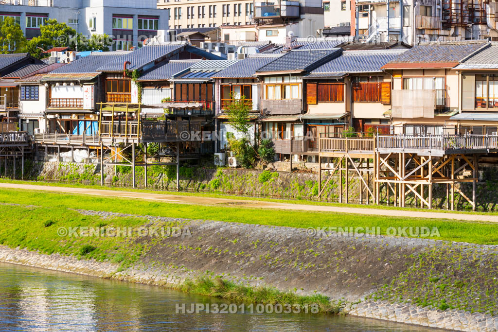 京都府　鴨川納涼床（川床）　先斗町