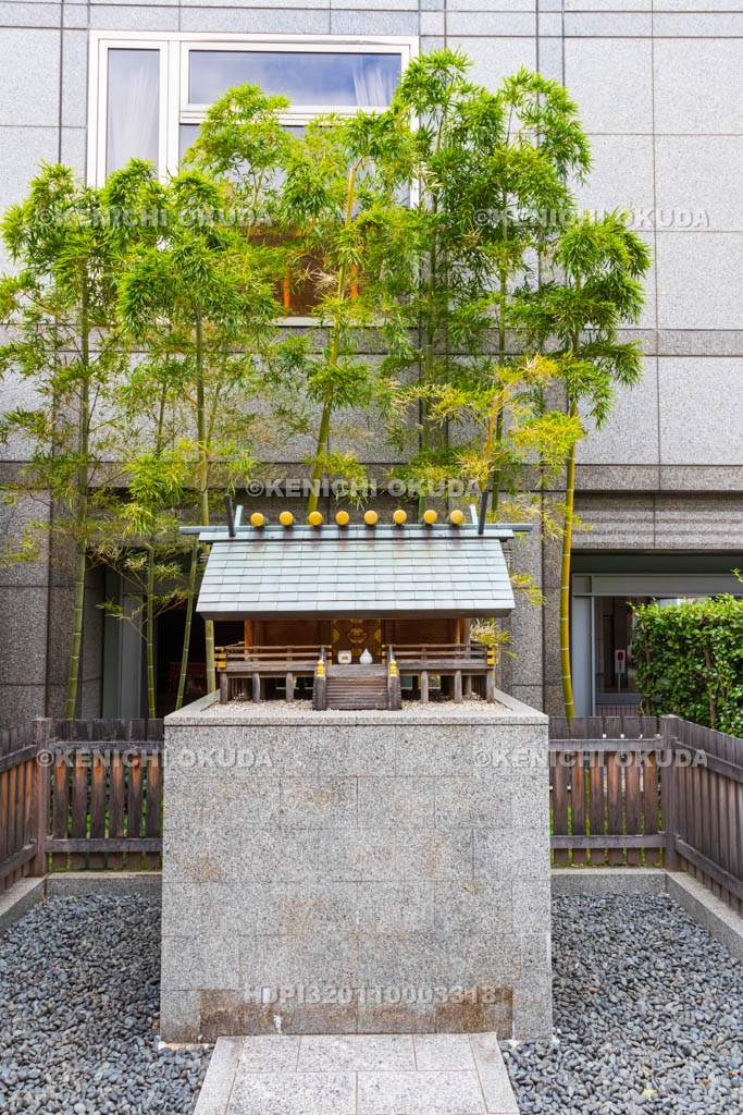 京都府　京都ホテルオークラ（長州藩屋敷跡）　天照神社