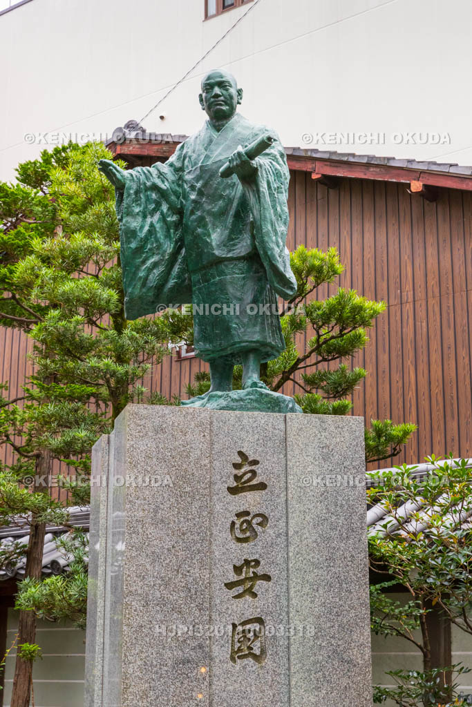 京都府　本能寺　日蓮大聖人像