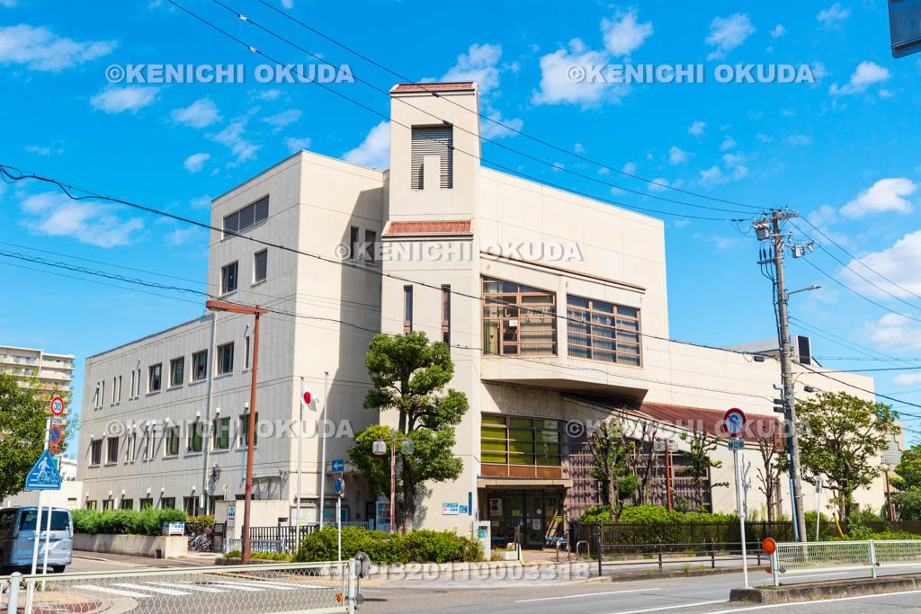 大阪府　西成区民センター　西成図書館