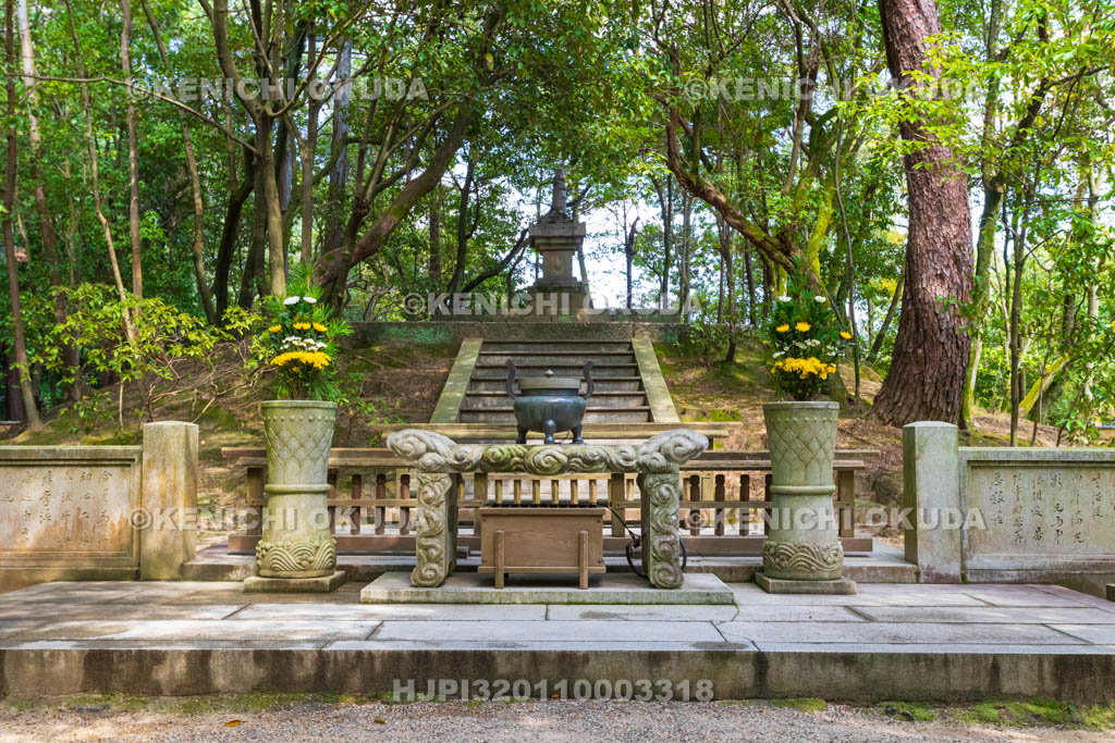奈良県　唐招提寺　鑑真和上御廟