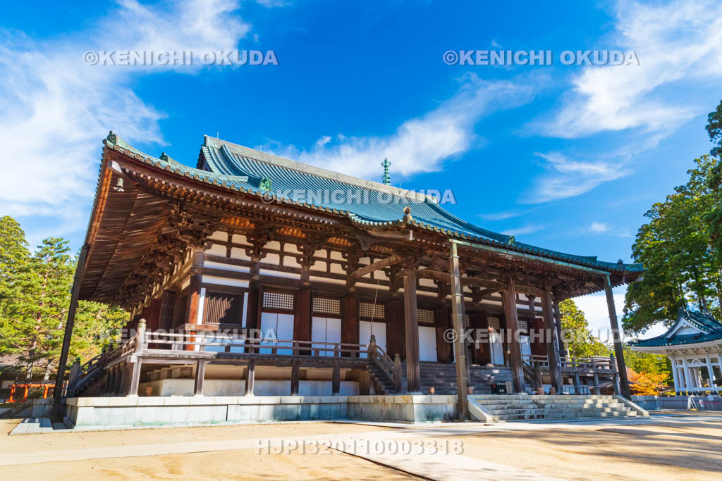 和歌山県　高野山　壇上伽藍　金堂（総本堂）