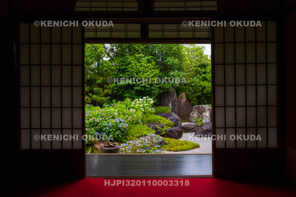 京都府　建仁寺塔頭　霊源院　甘露庭