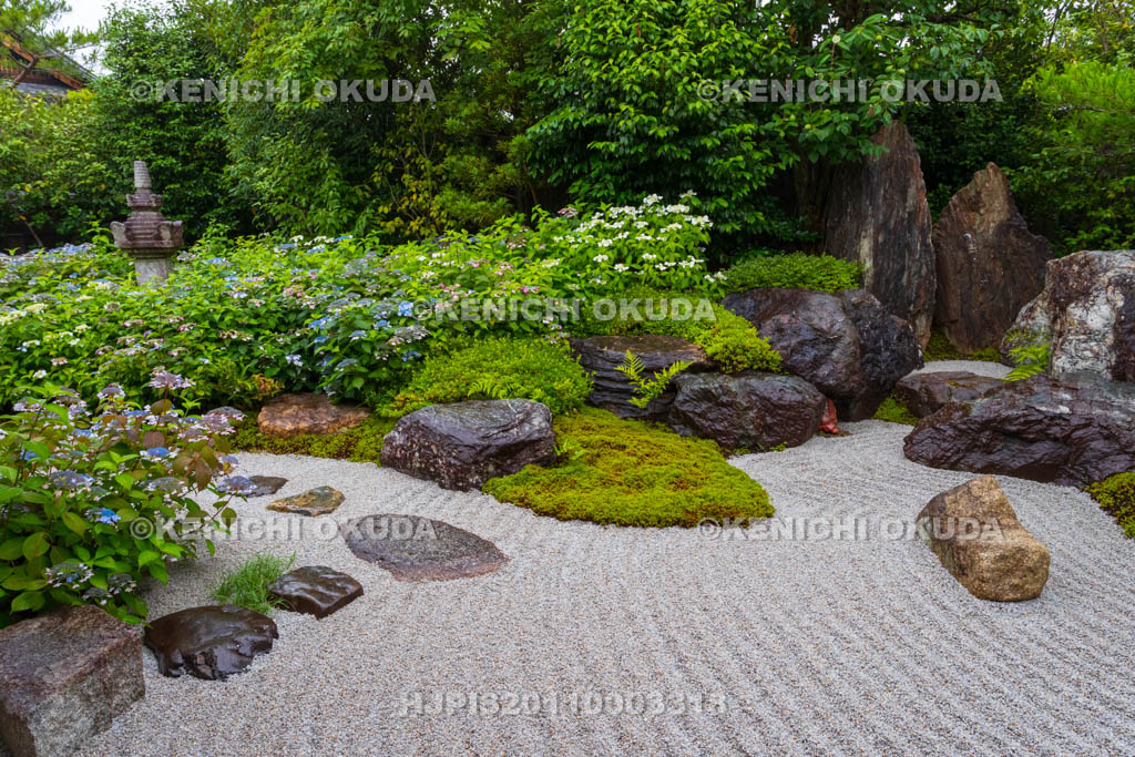 京都府　建仁寺塔頭　霊源院　甘露庭