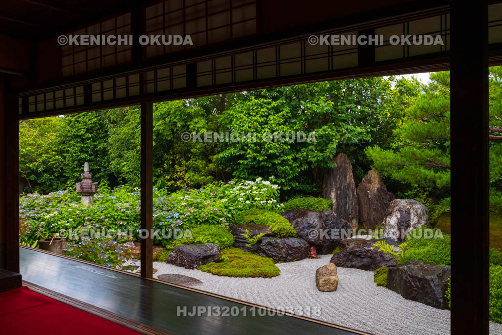 京都府　建仁寺塔頭　霊源院　甘露庭