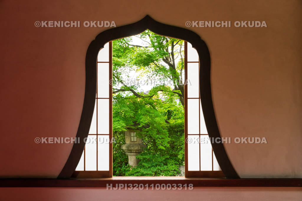 京都府　東福寺塔頭　天得院　火灯窓