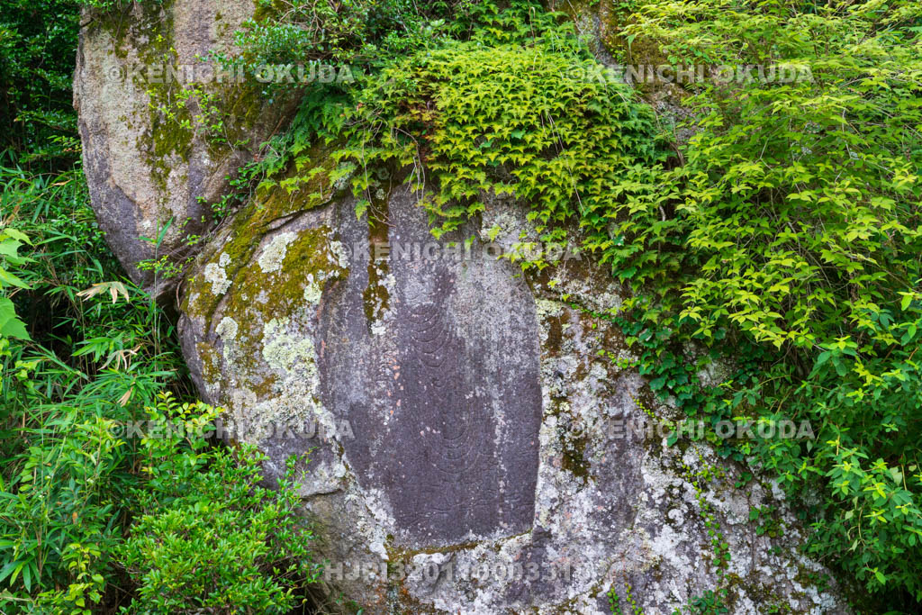 京都府　当尾の里　ミロクの辻（弥勒仏線彫磨崖仏）