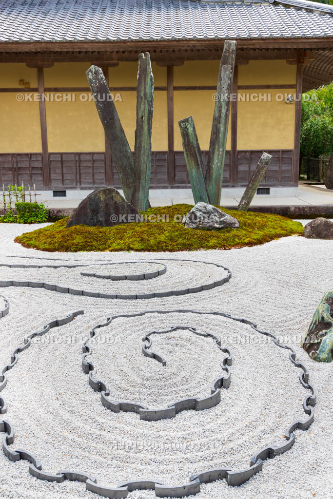 京都府　圓光寺　奔龍庭