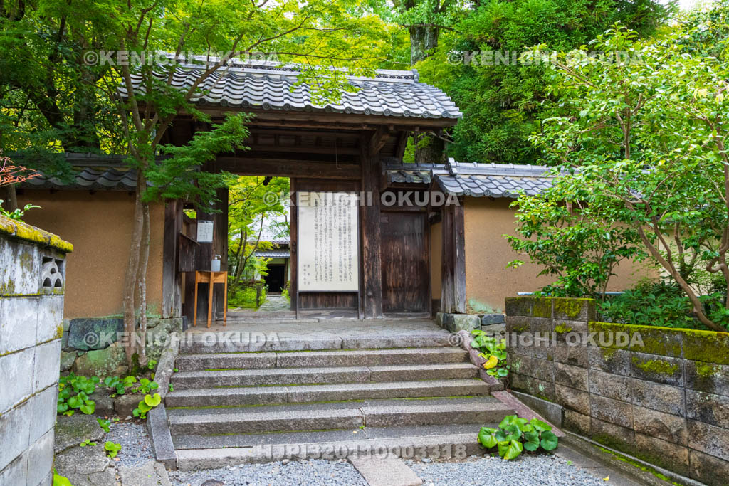 京都府　蓮華寺　山門