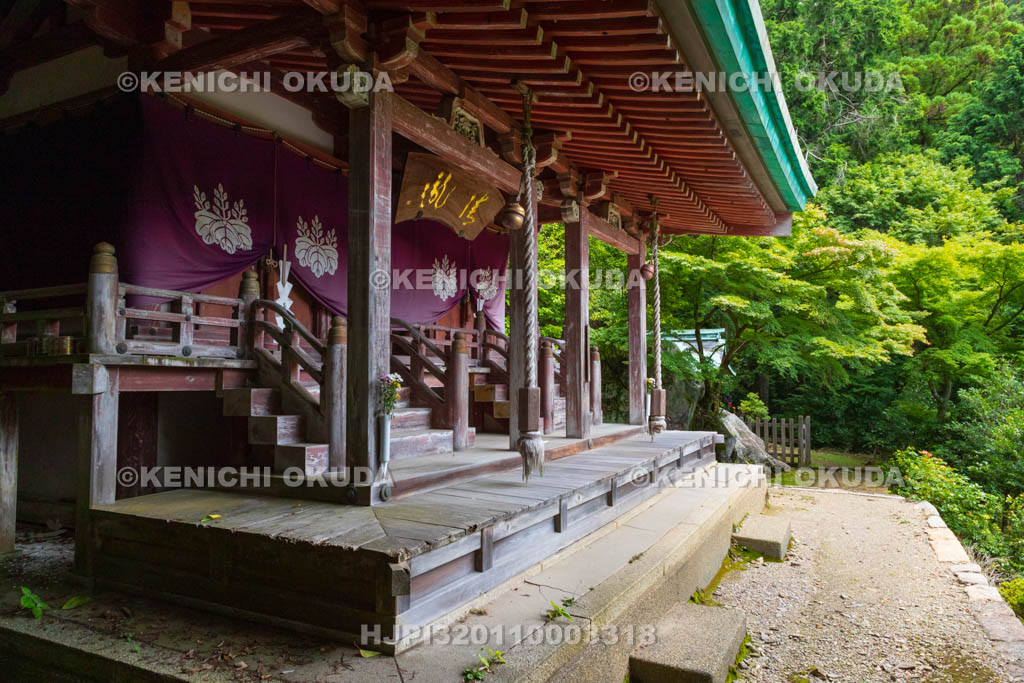 京都府　醍醐寺　上醍醐　清瀧宮本殿