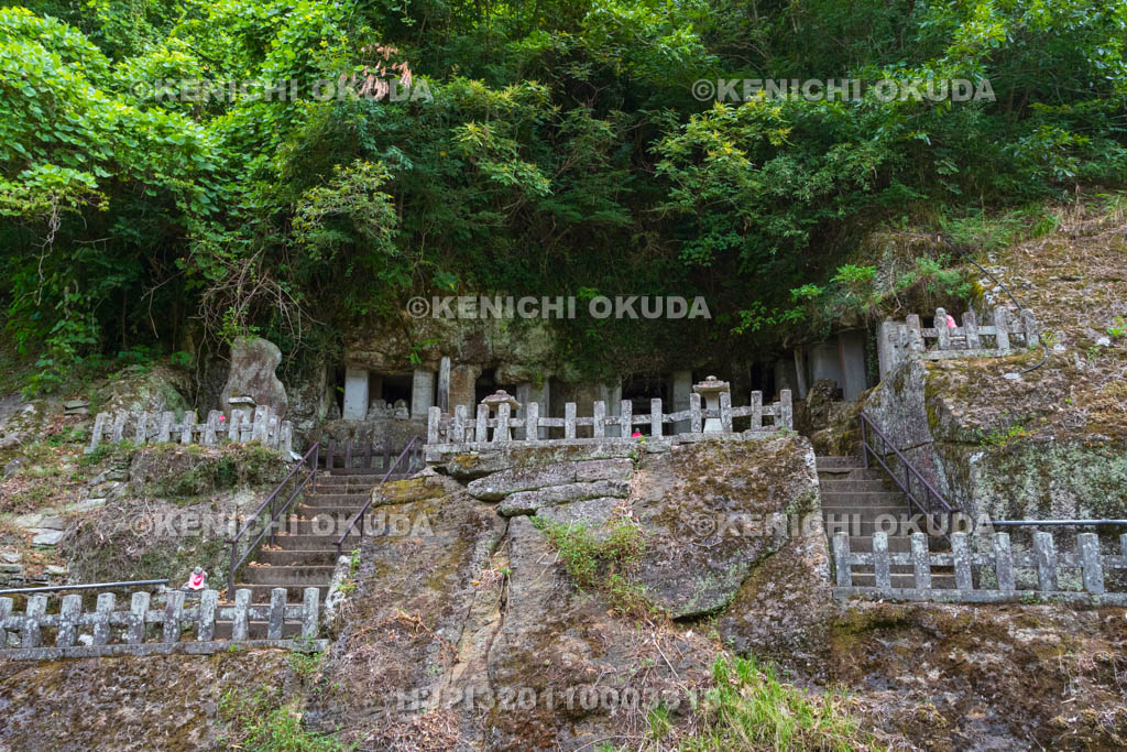 島根県　石見銀山　羅漢寺　五百羅漢