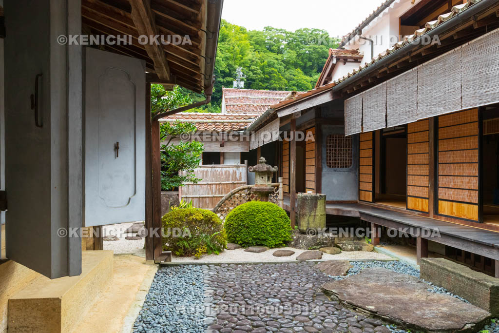 島根県　石見銀山　大森銀山地区（大森の町並み）　熊谷家住宅の庭