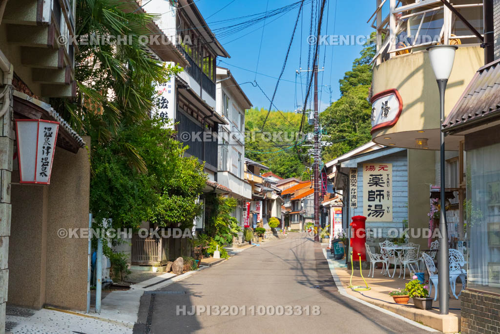 島根県　温泉津温泉街　薬師湯付近