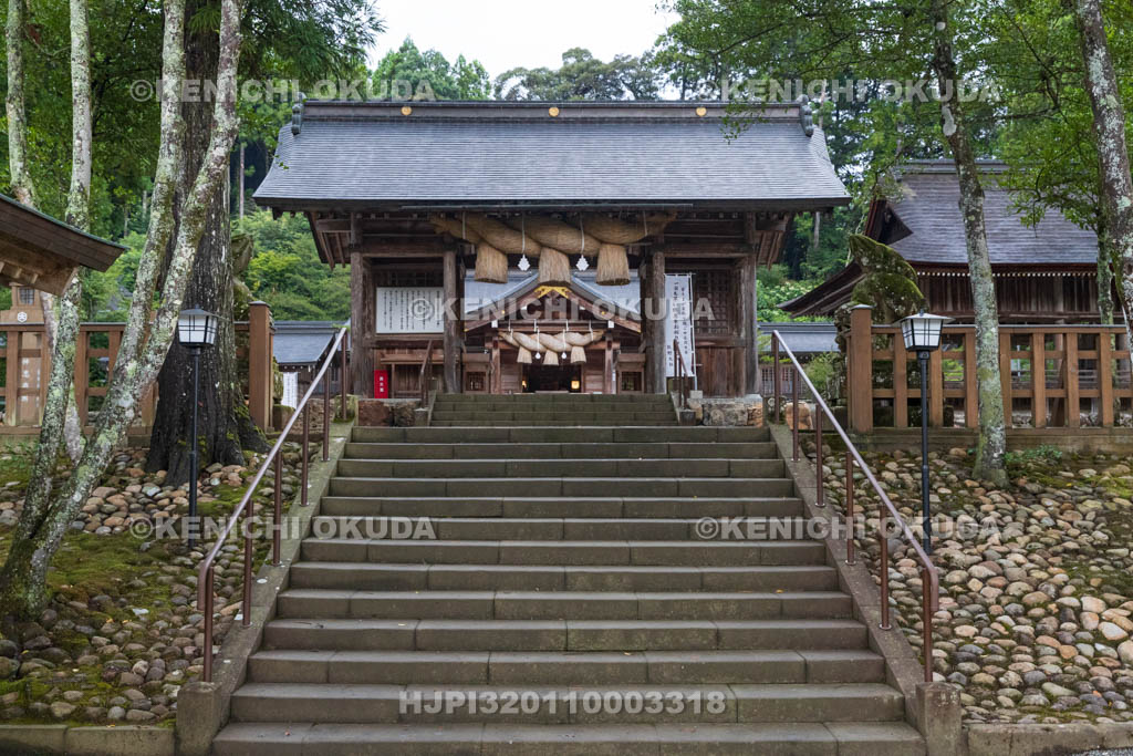 島根県　熊野大社　随神門