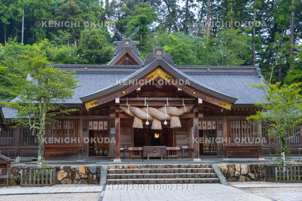 島根県　熊野大社　拝殿