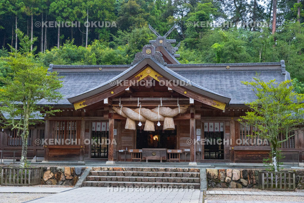 島根県　熊野大社　拝殿