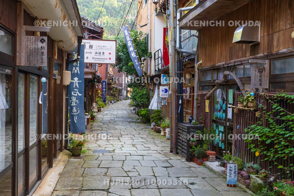 島根県　美保関　青石畳通り　納屋（引地）付近