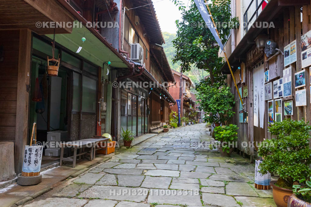 島根県　美保関　青石畳通り　福間屋（面屋）付近