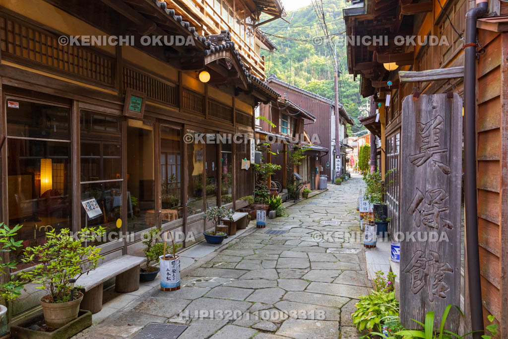 島根県　美保関　青石畳通り　美保館（国登録有形文化財）付近