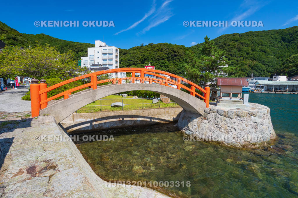 島根県　美保関　和田津見社（弁天さん）と浮島橋