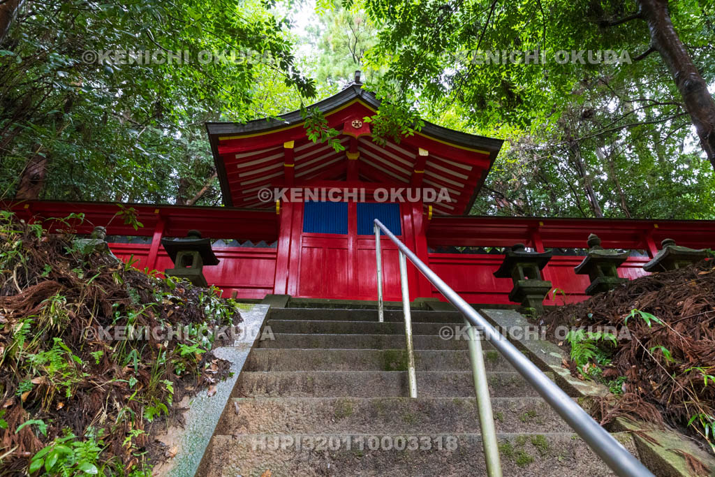 奈良県 八咫烏神社 中門