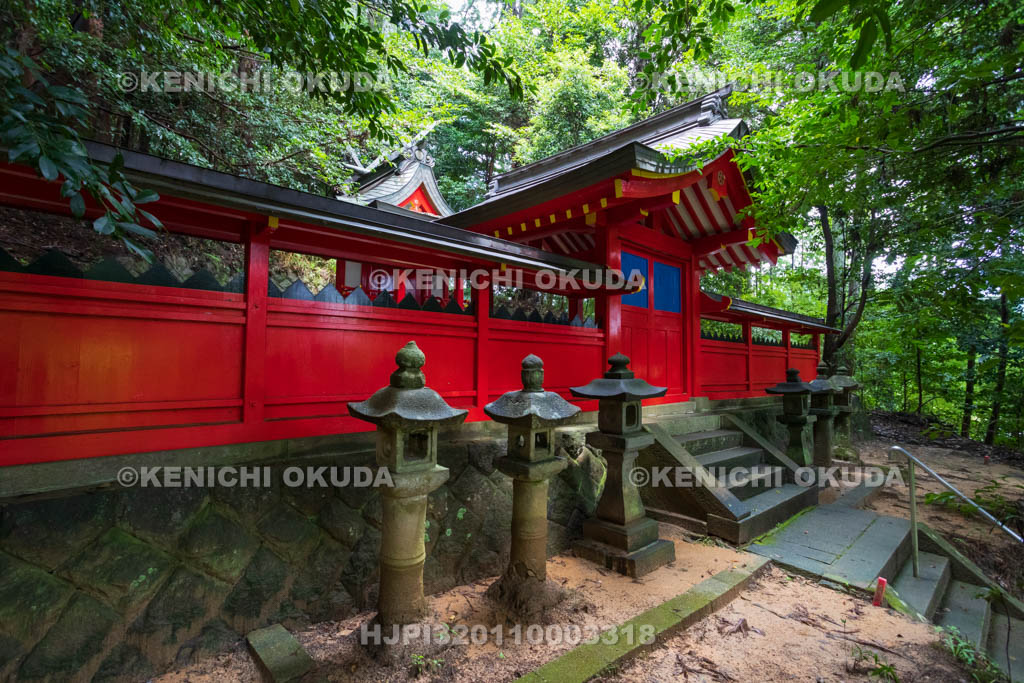 奈良県　八咫烏神社　本殿