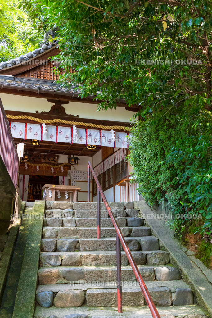 奈良県　大神神社末社　久延彦神社