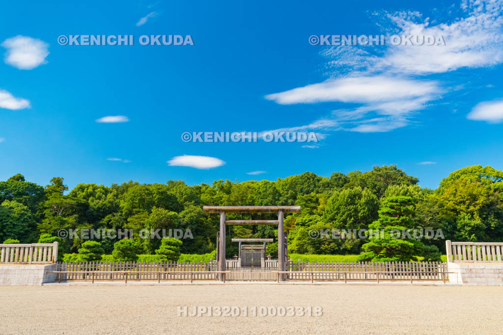 奈良県　神武天皇陵（畝傍山東北陵）　拝所