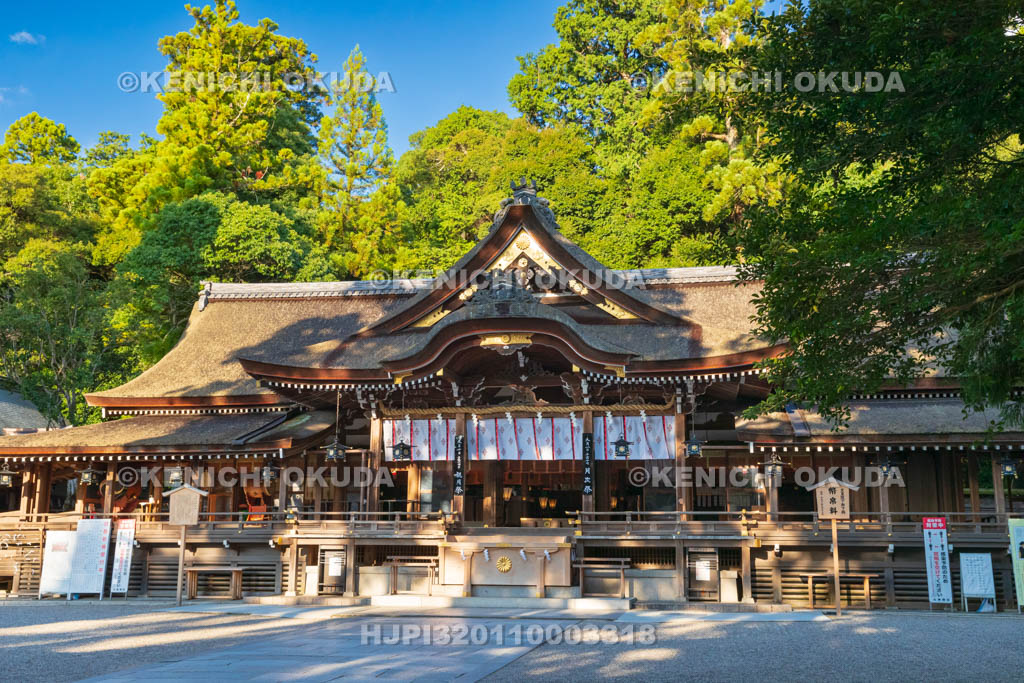 奈良県　大神神社　拝殿（重要文化財）