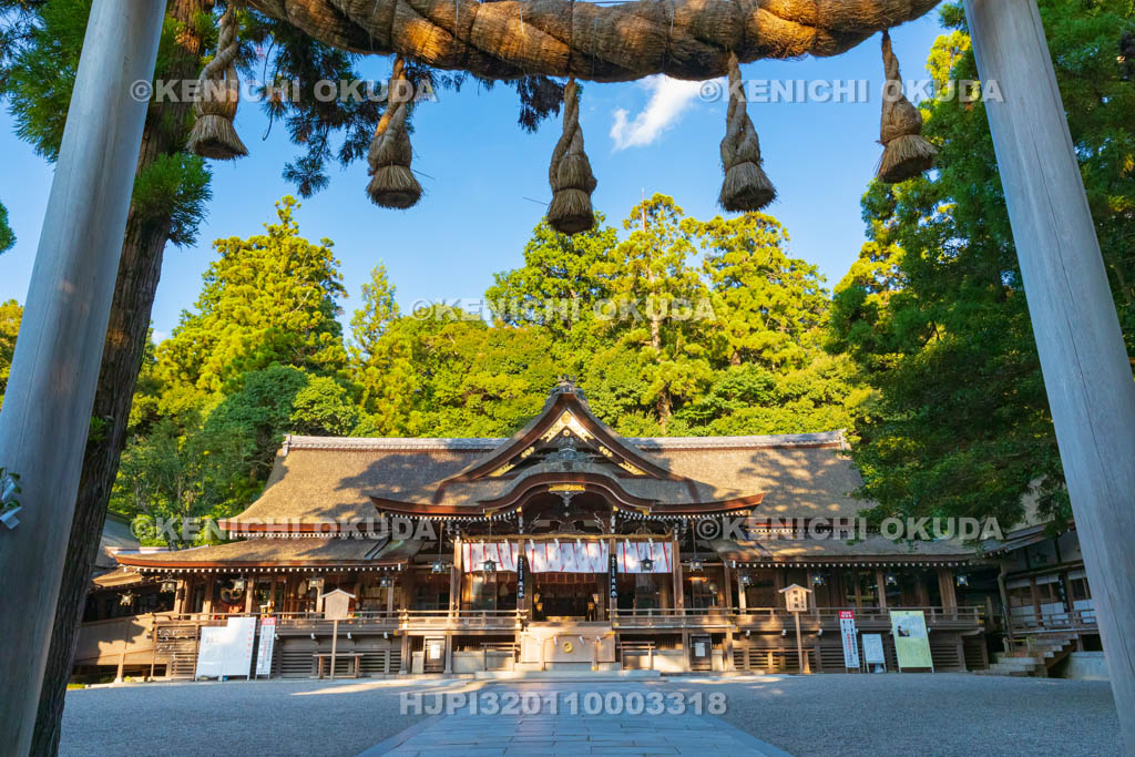 奈良県　大神神社　拝殿（重要文化財）