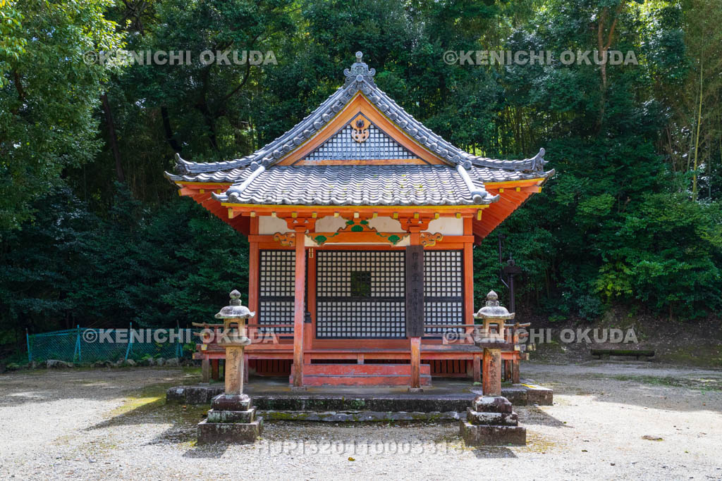 奈良県　霊山寺　行者堂