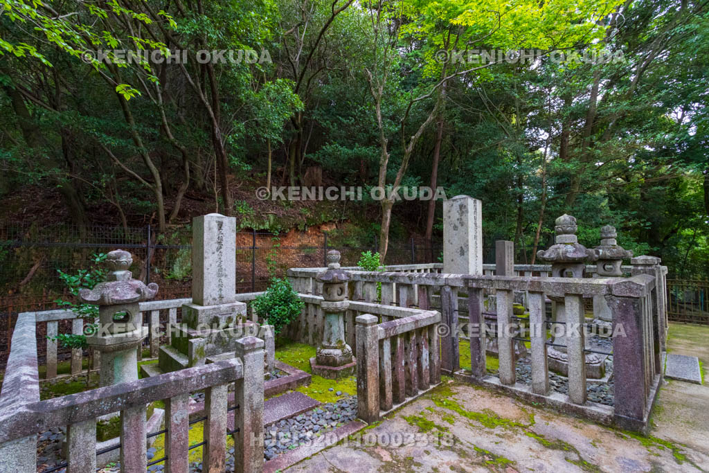京都府　京都霊山護国神社　霊山墓地　桂小五郎（木戸孝允）・幾松（松子）の墓