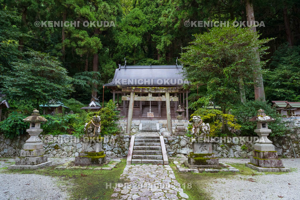 奈良県　高天彦（たかまひこ）神社　本殿