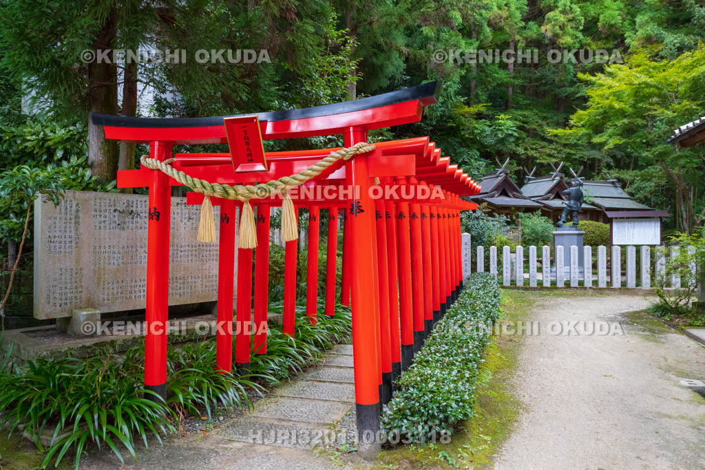 奈良県　葛城一言主神社末社　一言稲荷神社